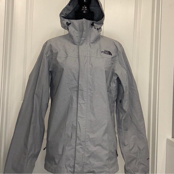 The North Face Men’s Silver Ski Jacket - Picture 1 of 7